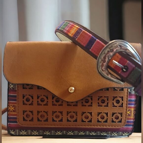 Mult-Color Western Belt and Crossbody Bundle Size Large - Picture 6 of 9